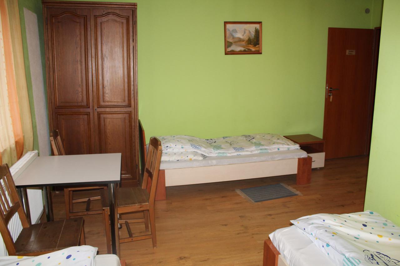 Mieroszow Zagroda Agroturystyczna Wiecha מראה חיצוני תמונה